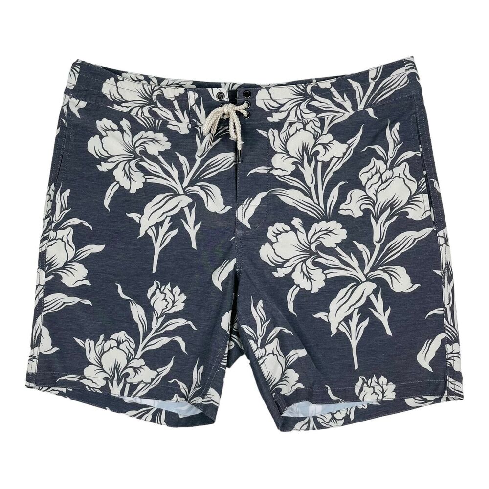 Faherty Classic Cream Gray Floral swim Boardshort Men's Size 35 7in Inseam